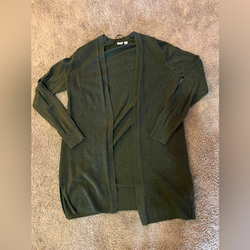 Gap Cardigan Sweater Size Medium